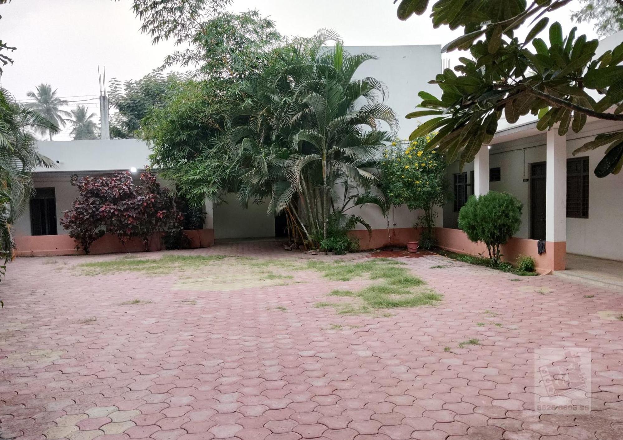 6 Cr Hotel Natraj Railway Station Aurangabad  Exterior photo
